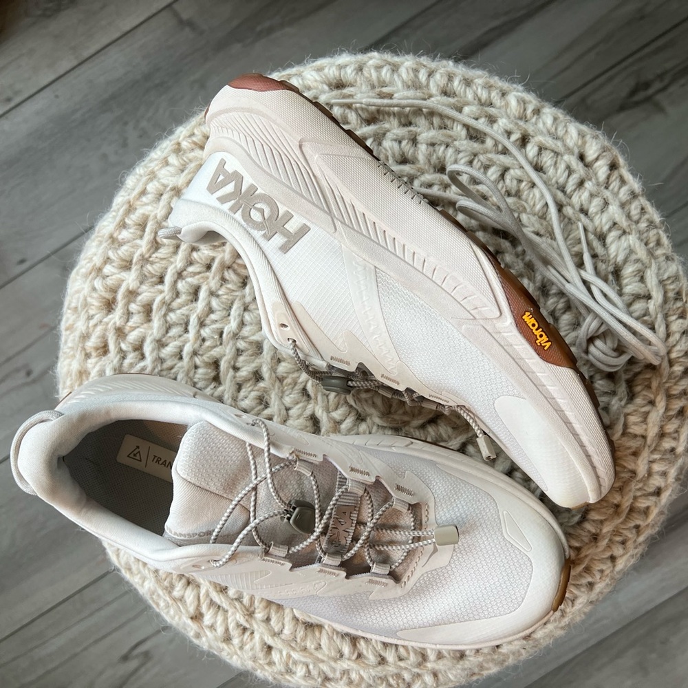 HOKA transport in eggnog